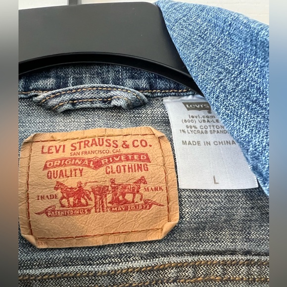 Levi Strauss & CO Jean Jacket size L - Picture 3 of 5